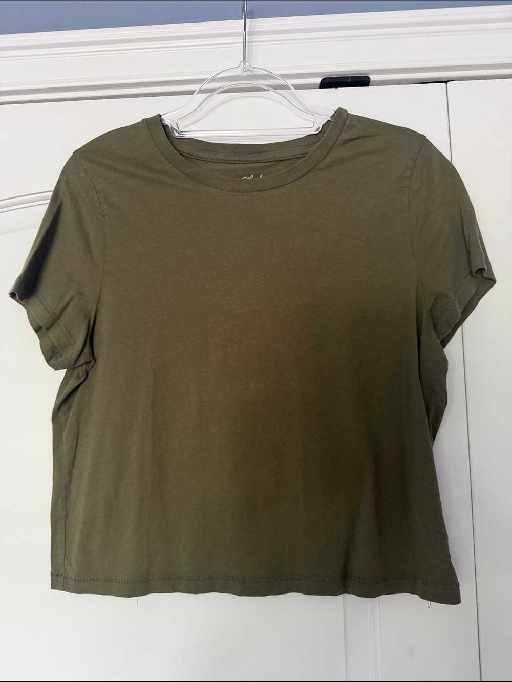 Universal Thread Olive Green Crewneck Short Sleeve Tee